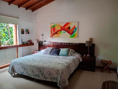 Casa en arriendo en El Poblado, Medellín · foto 12 de 20