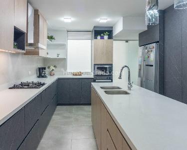 Casa en arriendo en El Poblado, Medellín · foto 8 de 20