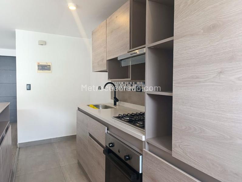 Cozy Studio Apartment with Amenities in El Poblado - 9