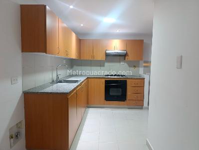 Apartamento de 3 alcobas en venta en El Poblado, Medellín, 140 m² · foto 7 de 19