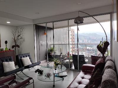 Apartamento de 3 alcobas en venta en El Poblado, Medellín, 154 m² · foto 2 de 20