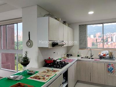 Apartamento de 3 alcobas en venta en El Poblado, Medellín, 154 m² · foto 9 de 20