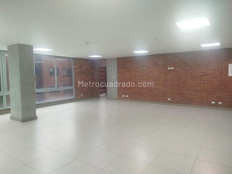 Oficina en Arriendo, EL POBLADO, Medellín - Más