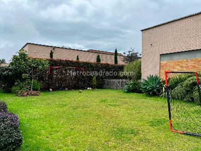 Casa de 3 alcobas en venta en Envigado, Envigado, 330 m² · foto 20 de 20