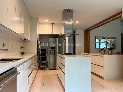 Casa de 3 alcobas en venta en Envigado, Envigado, 330 m² · foto 6 de 20