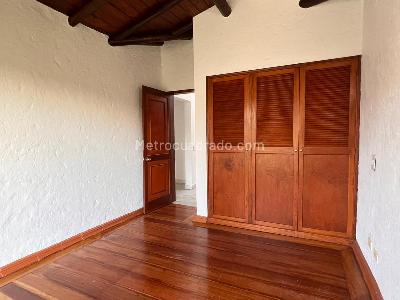 Casa de 3 alcobas en venta en Rionegro, Rionegro, 320 m² · foto 11 de 19