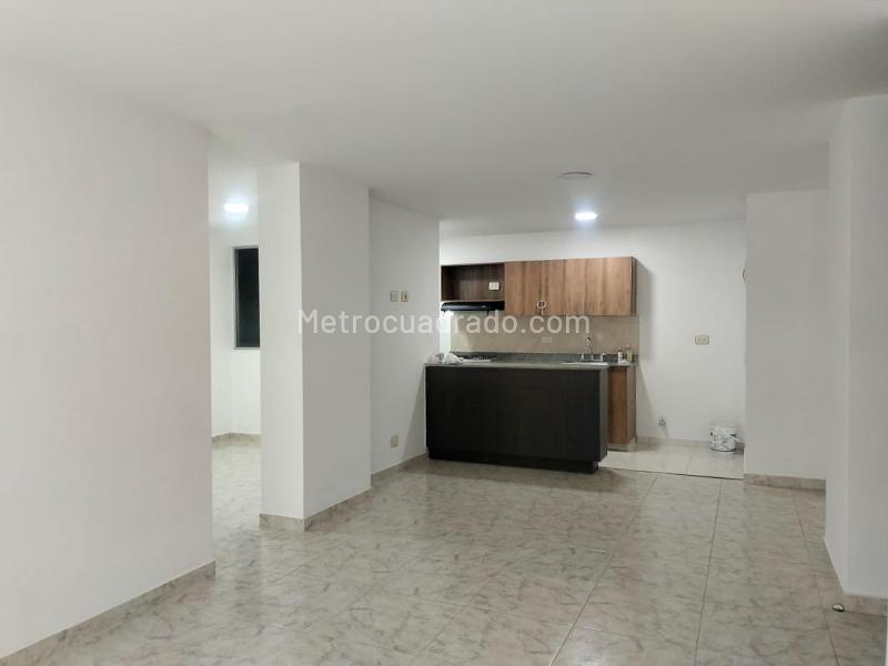 Apartamento amplio de 3 alcobas en El Poblado - 4