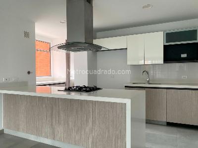 Apartamento de 3 alcobas en venta en Envigado, Envigado, 169 m² · foto 9 de 20