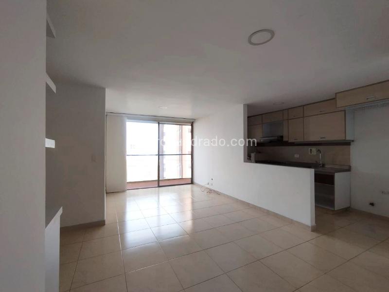 3BR Apartment in Gated Community near Main Road in El Poblado - 2
