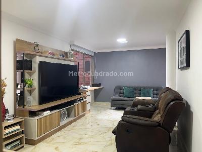 Apartamento de 3 alcobas en venta en El Poblado, Medellín, 144 m² · foto 10 de 19