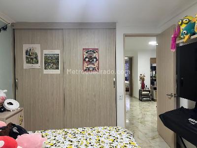 Apartamento de 3 alcobas en venta en El Poblado, Medellín, 144 m² · foto 14 de 19
