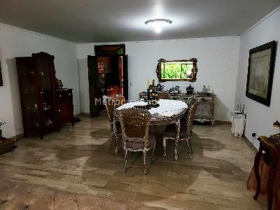 Apartamento de 3 alcobas en venta en El Poblado, Medellín, 226 m² · foto 3 de 15