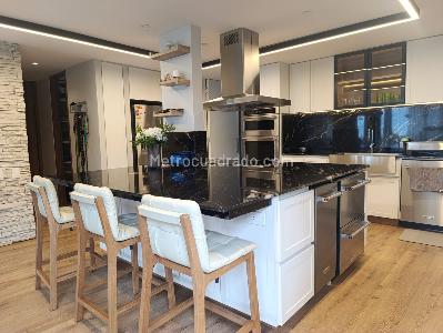 Casa de 4 alcobas en venta en El Poblado, Medellín, 458 m² · foto 8 de 20