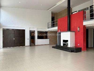 Casa en venta en Envigado, Envigado · foto 3 de 20