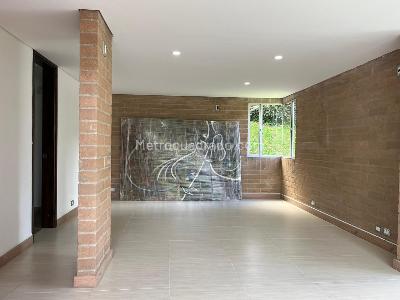 Casa en venta en Envigado, Envigado · foto 8 de 20