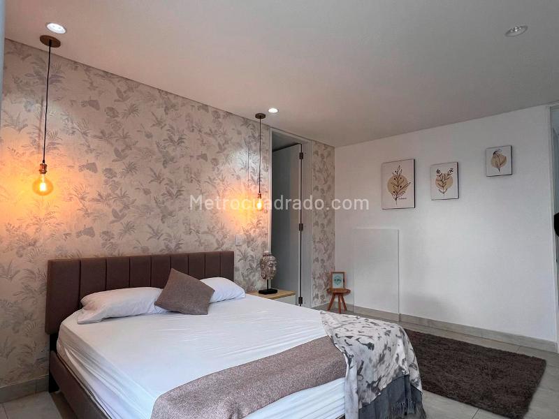 Casa Amoblada de 4 Alcobas en Altos del Poblado - 6