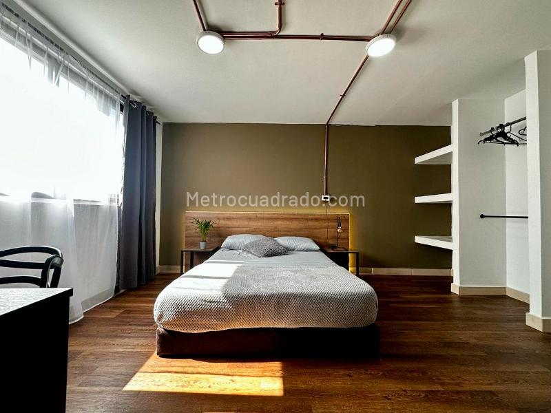 Apartamento amplio de 5 alcobas en arriendo en El Poblado - 8