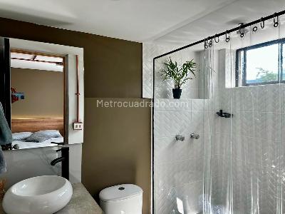 Apartamento de 5 alcobas en venta en La Aguacatala, Medellín, 250 m² · foto 16 de 19