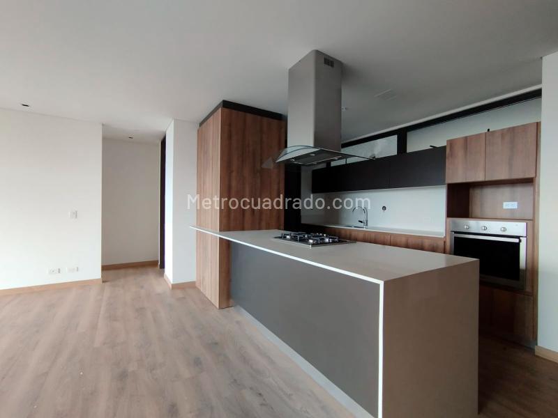 Modern 2BR Apartment with City View in El Poblado - 6