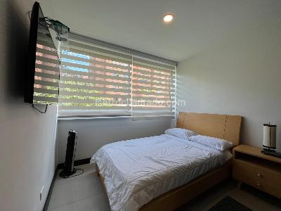 Apartamento de 2 alcobas en venta en El Poblado, Medellín, 74 m² · foto 10 de 13