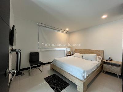 Apartamento de 2 alcobas en venta en El Poblado, Medellín, 74 m² · foto 8 de 13