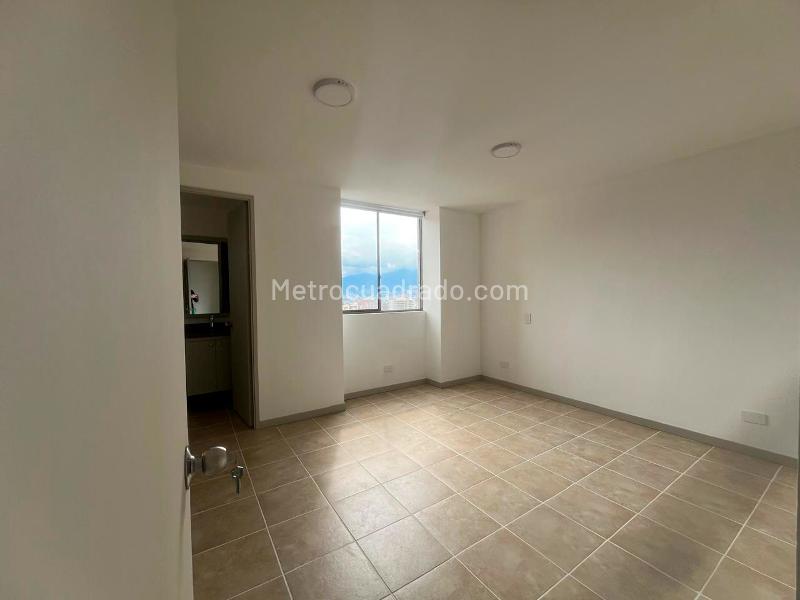 Apartamento de 2 Alcobas en El Poblado en Conjunto Cerrado - 6