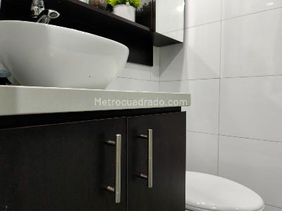 Apartamento de 1 alcoba en arriendo en La Aguacatala, Medellín, 50 m² · foto 11 de 13