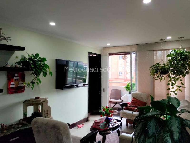 Apartamento de 1 Alcoba en El Poblado con Balcón y Parqueadero - 2