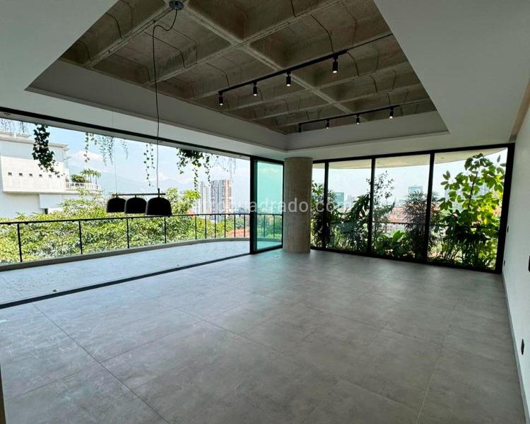 3BR Apartment with Gym in El Poblado