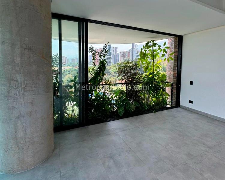 Apartamento de 3 Alcobas con Gimnasio en El Poblado - 6