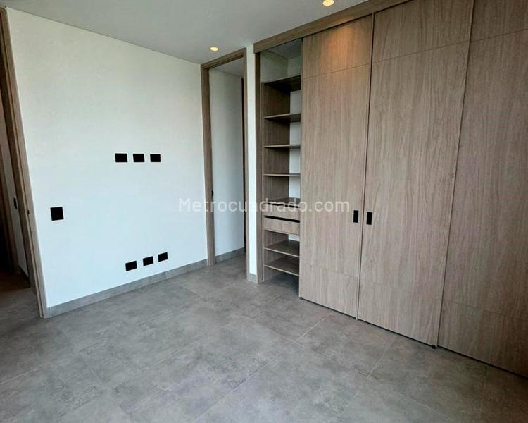 Apartamento de 3 Alcobas con Gimnasio en El Poblado - 7