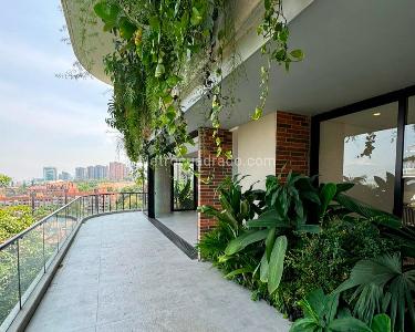 Apartamento de 3 alcobas en venta en El Poblado, Medellín, 218 m² · foto 15 de 15