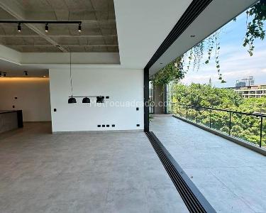 Apartamento de 3 alcobas en venta en El Poblado, Medellín, 218 m² · foto 4 de 15