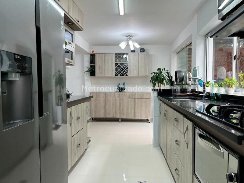 Furnished 2BR House in El Poblado - 5