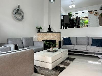 Casa de 2 alcobas en arriendo en El Poblado, Medellín, 165 m² · foto 2 de 20