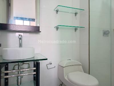 Apartamento de 3 alcobas en arriendo en El Poblado, Medellín, 178 m² · foto 19 de 19