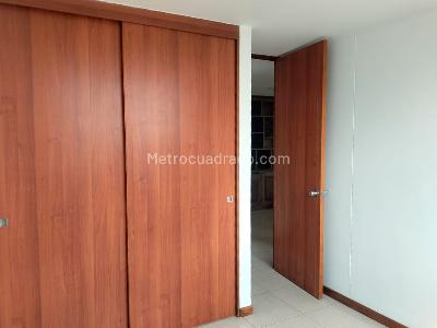 Apartamento de 3 alcobas en arriendo en La Aguacatala, Medellín, 88 m² · foto 13 de 18