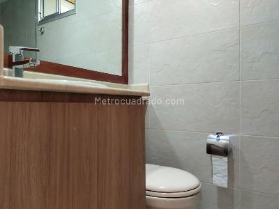 Apartamento de 3 alcobas en arriendo en La Aguacatala, Medellín, 88 m² · foto 17 de 18