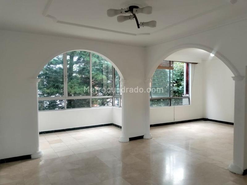 4BR Apartment in Central El Poblado - 2