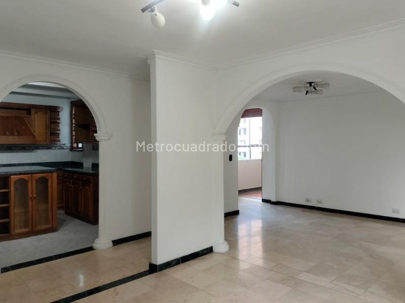 4BR Apartment in Central El Poblado - 3