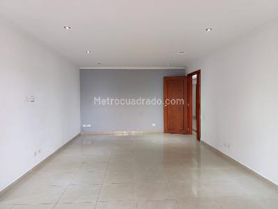 Apartamento en arriendo en El Poblado, Medellín · foto 8 de 20
