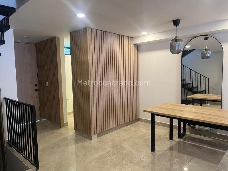 Casa Amoblada de 3 Alcobas con 4 Baños en El Poblado - 3