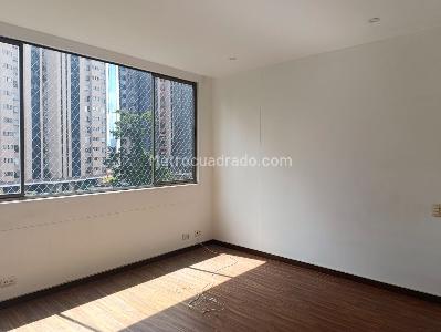 Apartamento de 3 alcobas en arriendo en El Poblado, Medellín, 187 m² · foto 11 de 19