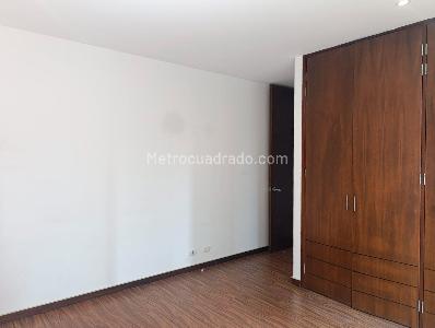 Apartamento de 3 alcobas en arriendo en El Poblado, Medellín, 187 m² · foto 12 de 19
