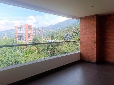 Apartamento de 3 alcobas en arriendo en El Poblado, Medellín, 187 m² · foto 19 de 19
