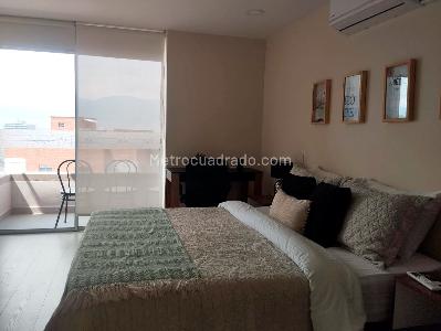 Apartamento de 3 alcobas en arriendo en El Poblado, Medellín, 88 m² · foto 10 de 17
