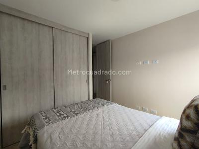 Apartamento de 3 alcobas en arriendo en El Poblado, Medellín, 88 m² · foto 12 de 17