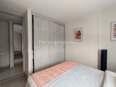 Apartamento de 3 alcobas en arriendo en El Poblado, Medellín, 88 m² · foto 15 de 17