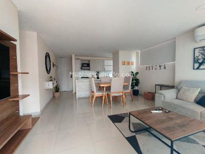 Apartamento de 3 alcobas en arriendo en El Poblado, Medellín, 88 m² · foto 3 de 17