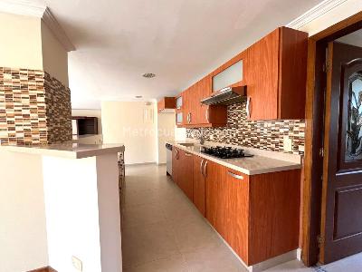 Apartamento de 3 alcobas en arriendo en Los Balsos, Medellín, 155 m² · foto 10 de 20